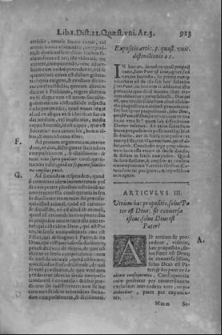 913
