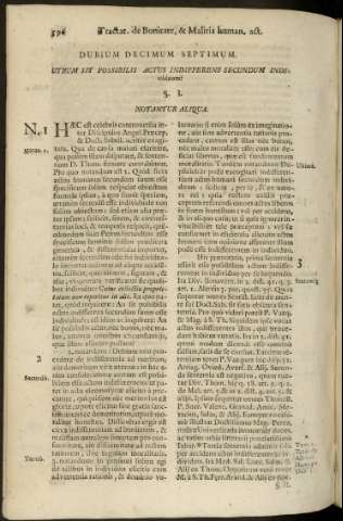 596