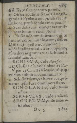585
